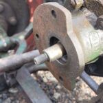 Drivning av vattenpump och fläkt Drivning av vattenpump och fläkt
